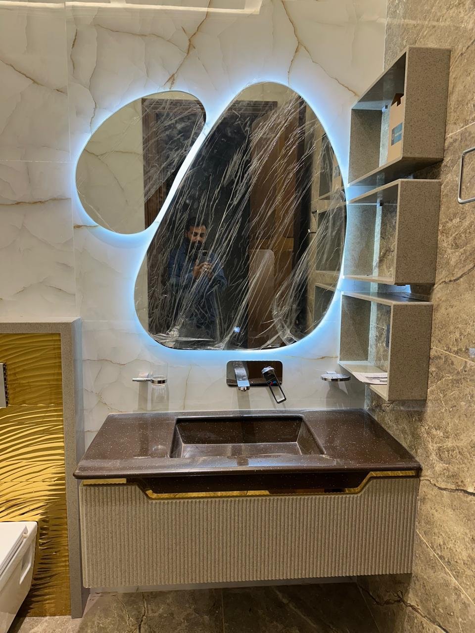 A One Aluminium & Glass Project 05
